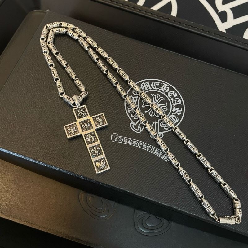 Ch*0me He**ts necklaces